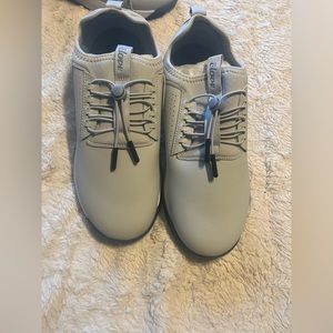 Cloves “grey matter” shoes